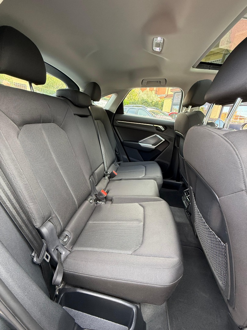Immagine 3 - Audi Q3 Sportback 2.0 S LINE *UNICO PROPRIETARIO*