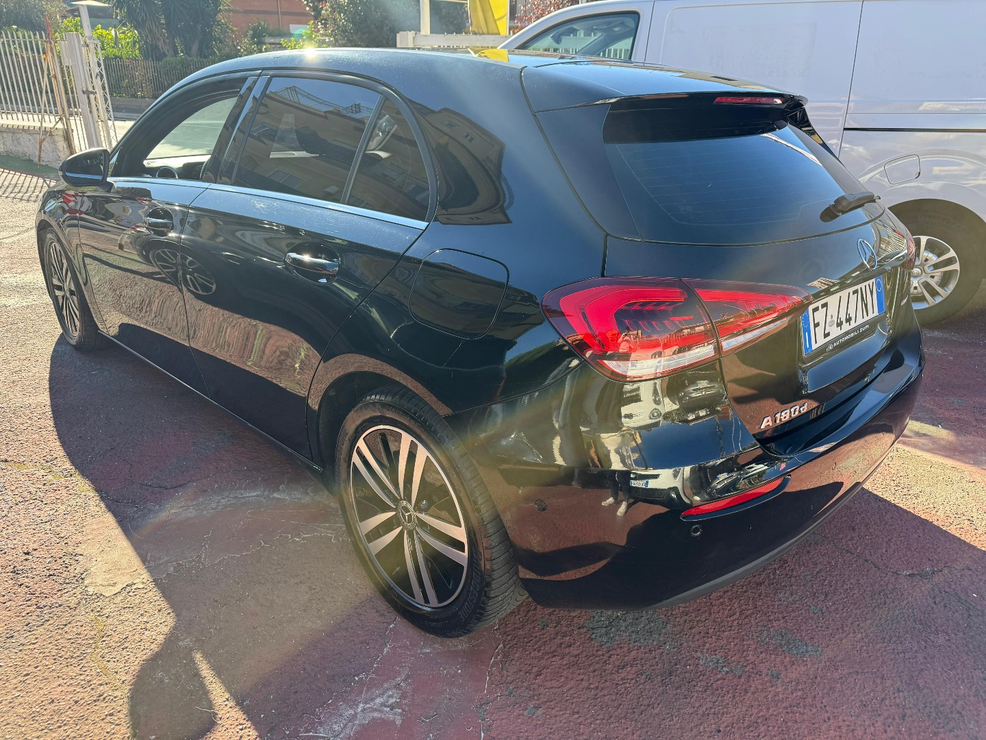 Immagine 8 - Mercedes-Benz A 180 d 1.5 *INTERNI MISTO PELLE*