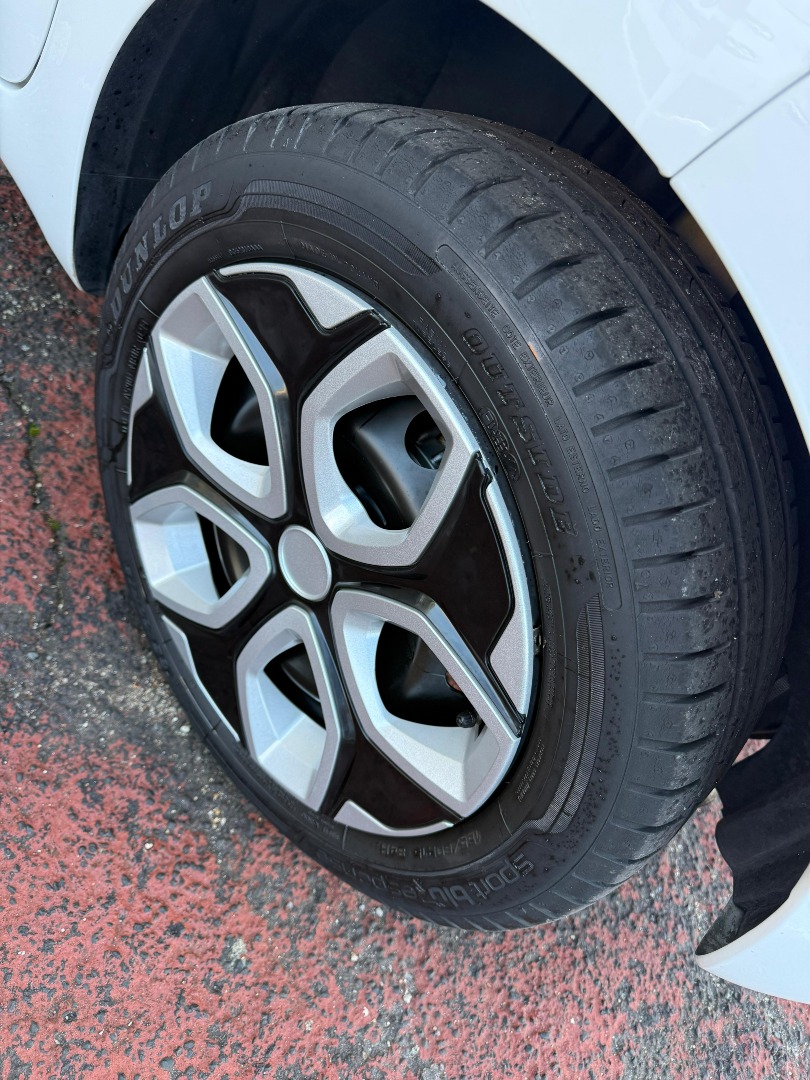 Immagine 2 - Renault Twingo 1.0 **Bassi Consumi, Ottima in Città**