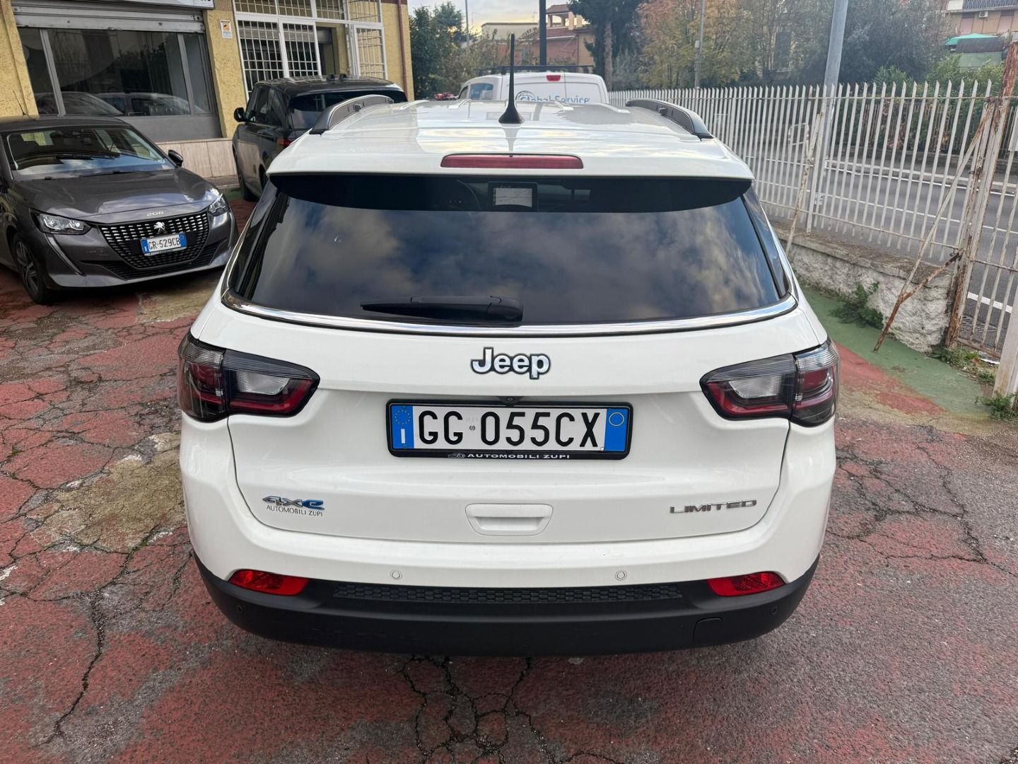 Immagine 3 - Jeep Compass 1.3 Phev Limited 4xe Pronta Consegna