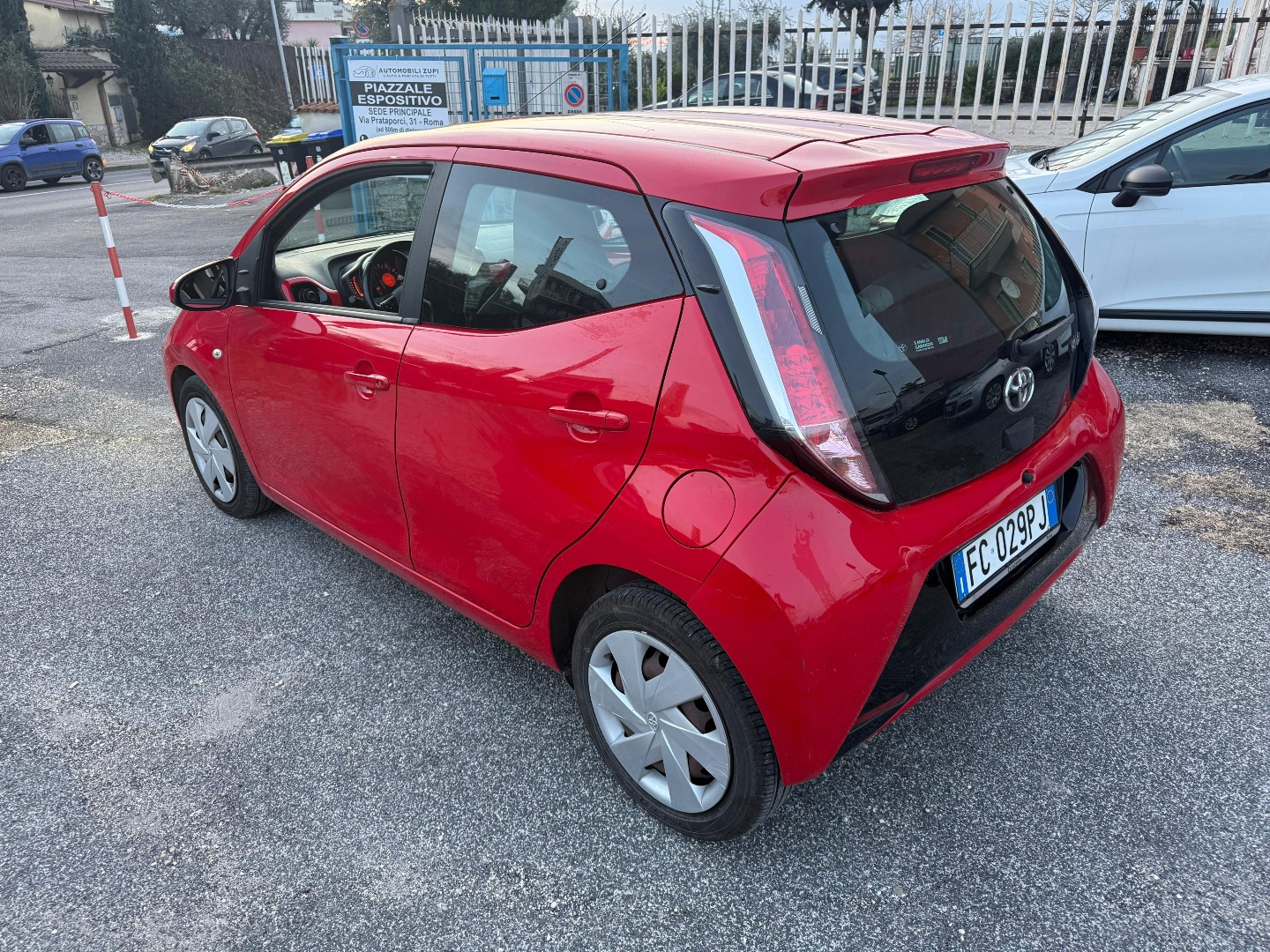 Immagine 7 - TOYOTA AYGO 1.0 AUTOM. **UNICO PROPRIETARIO**