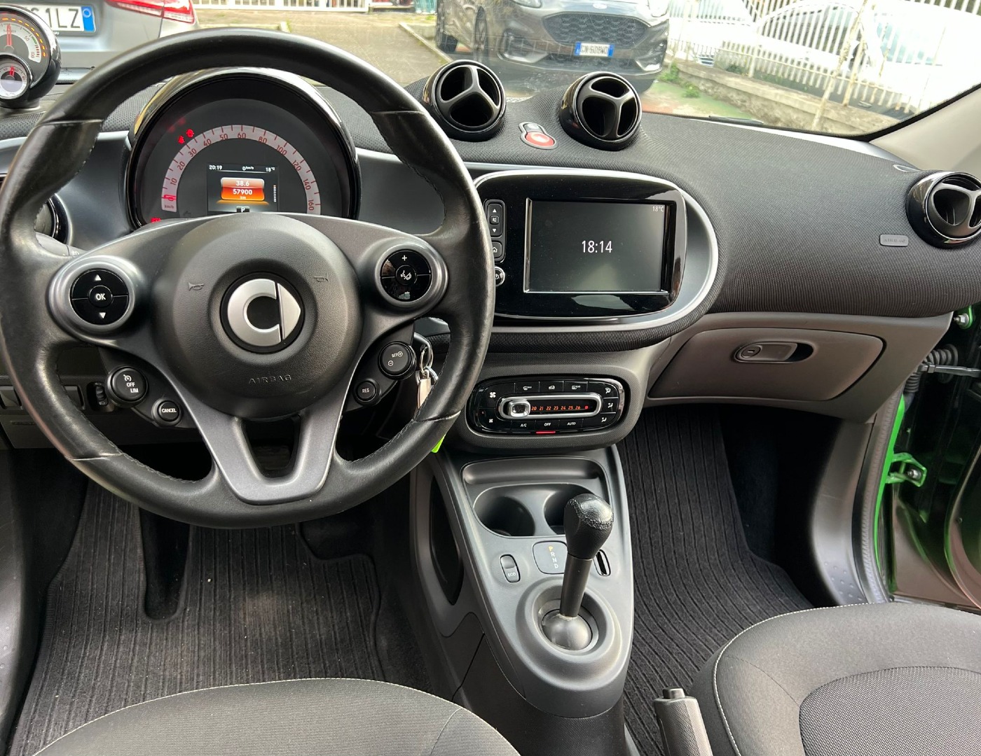Immagine 2 - Smart Forfour 5 porte **ZERO EMISSIONI**