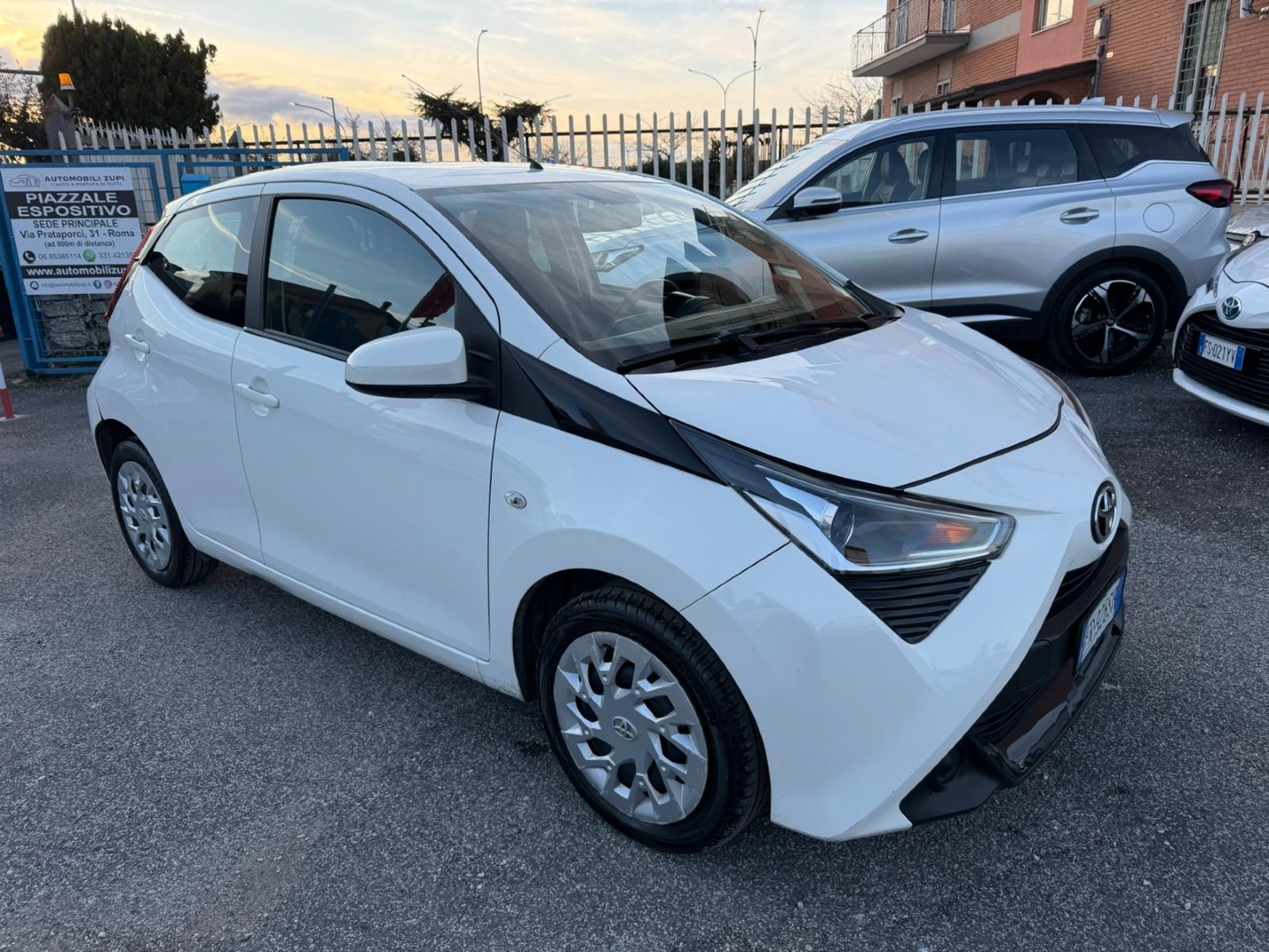 Immagine 4 - Toyota Aygo 1.0 5p **AUTOMATICA**