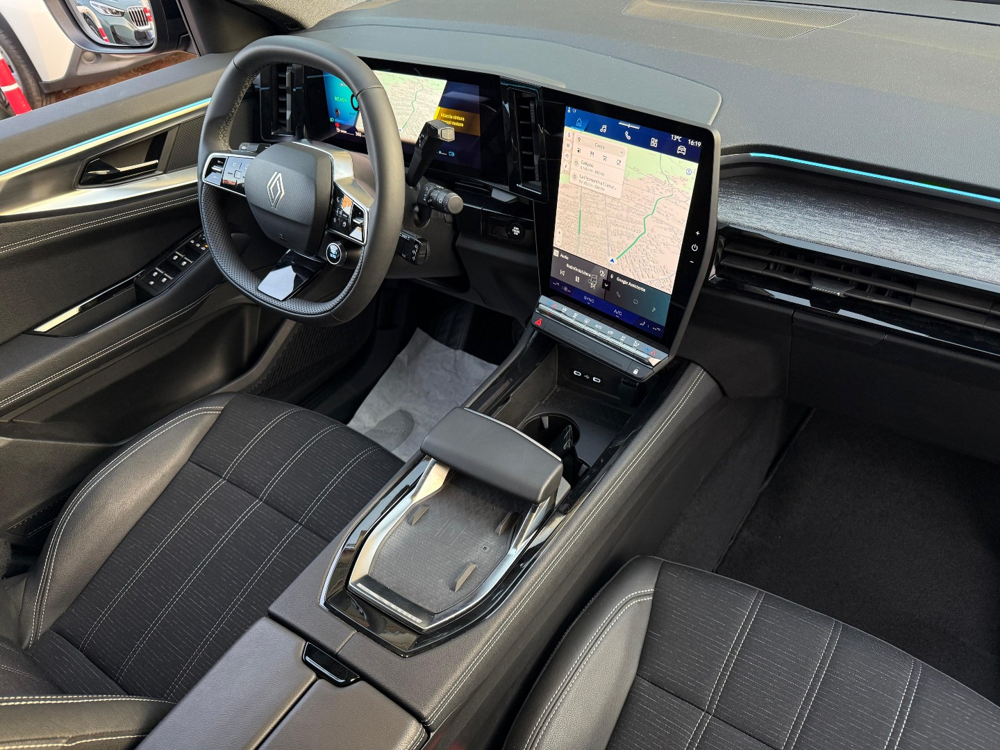 Immagine 7 - Renault Austral Hybrid **SOLO 12.000KM** 1.2 E-Tech 200cv