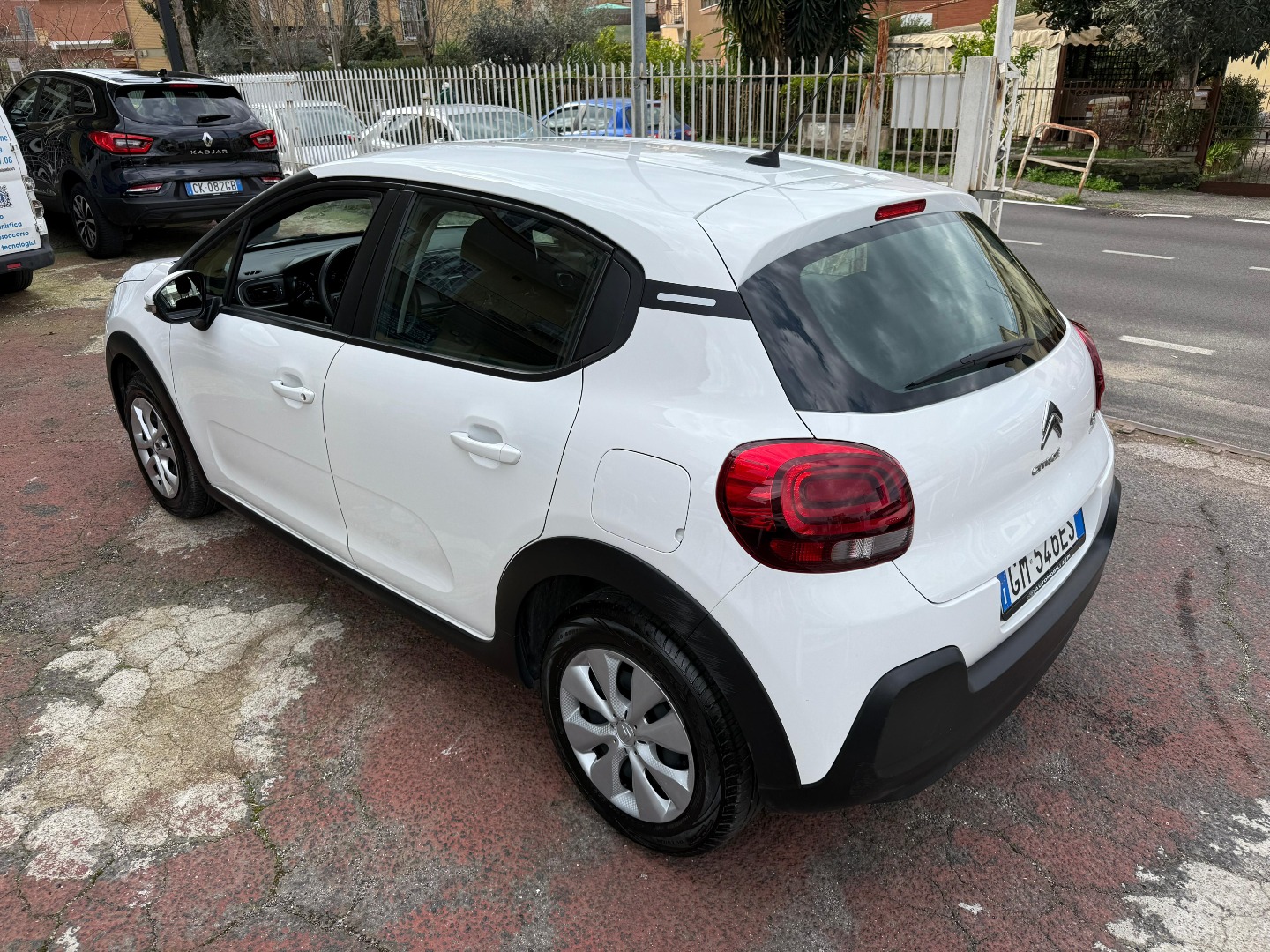 Immagine 8 - Citroen C3 1.2 All. Shine **PRONTA CONSEGNA**