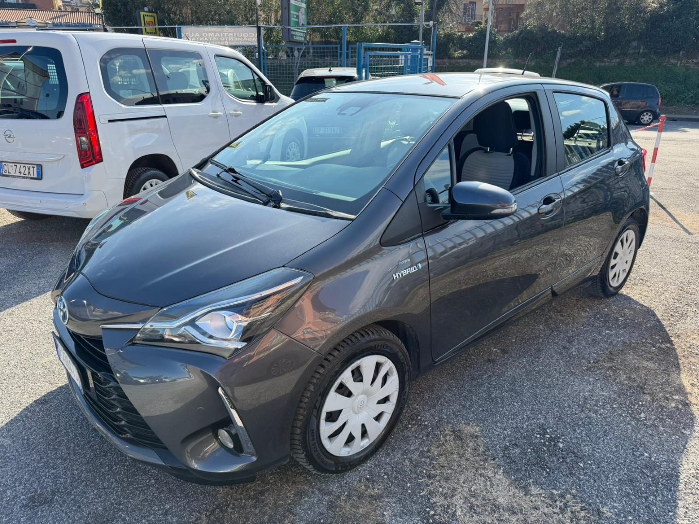 Immagine 6 - Toyota Yaris 1.5 Hybrid *CRONOLOGIA TAGLIANDI*