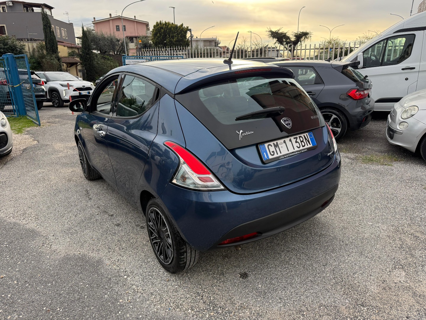 Lancia Ypsilon 1.0 Hybrid **VETTURA ITALIANA**