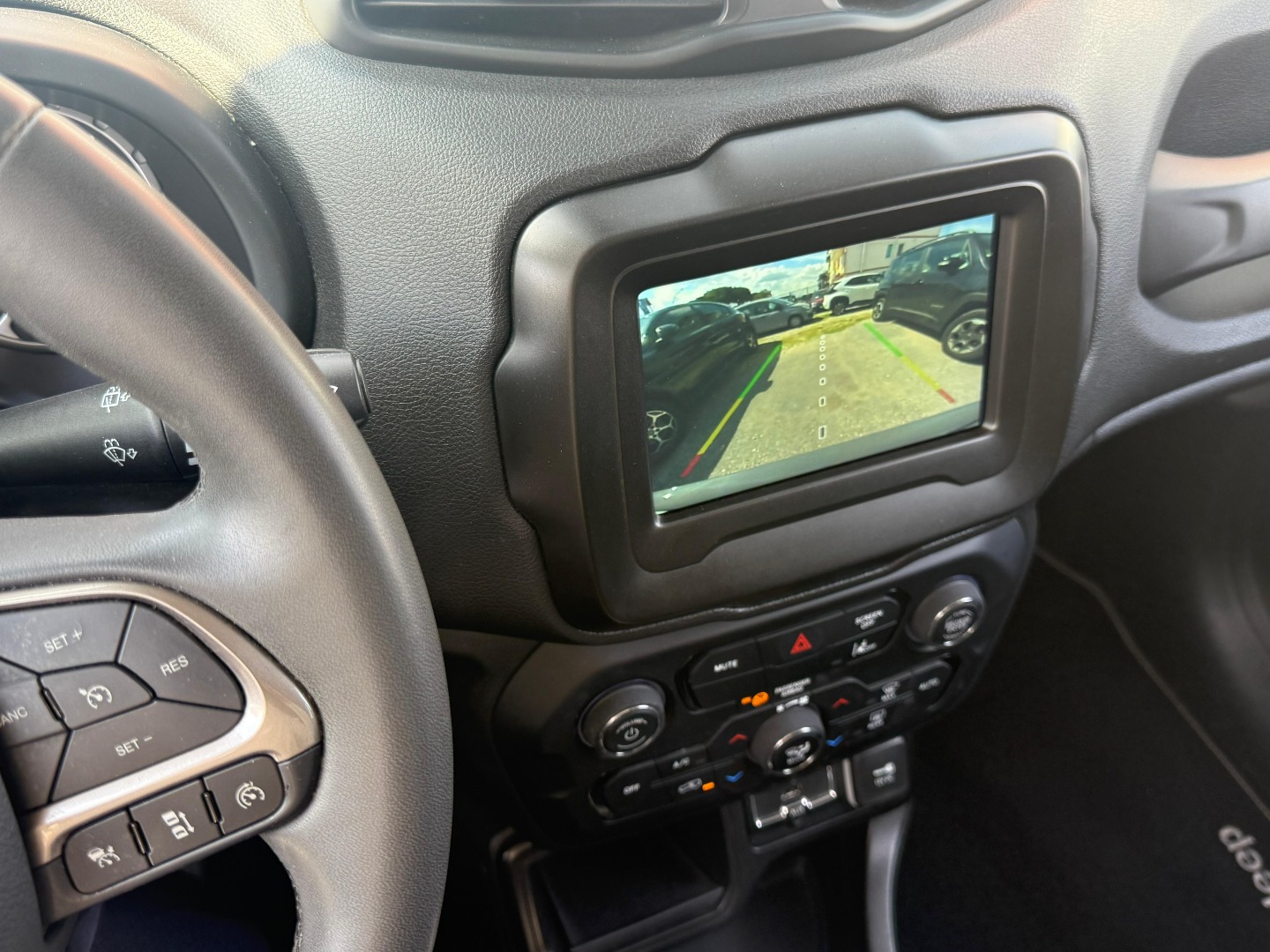 Immagine 1 - Jeep Renegade 1.6 mjt ALL. Limited 130cv **PRONTA CONSEGNA**