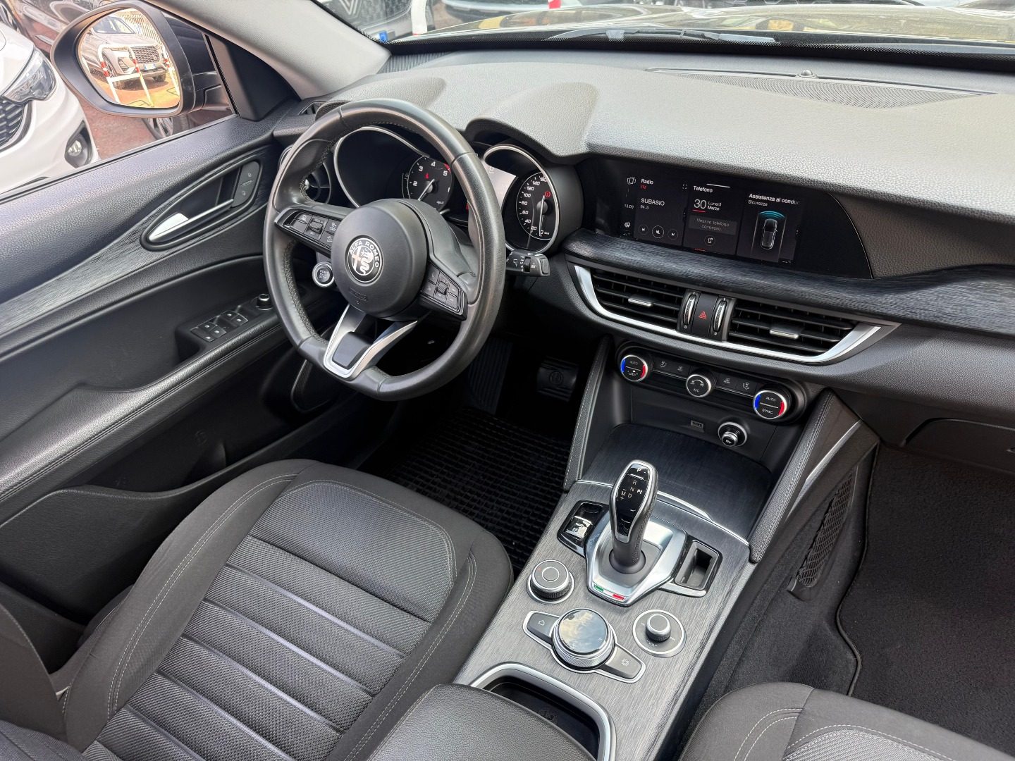 Immagine 6 - Alfa Romeo Stelvio 2.2 ALL. Business Q4 190cv AUTOM.