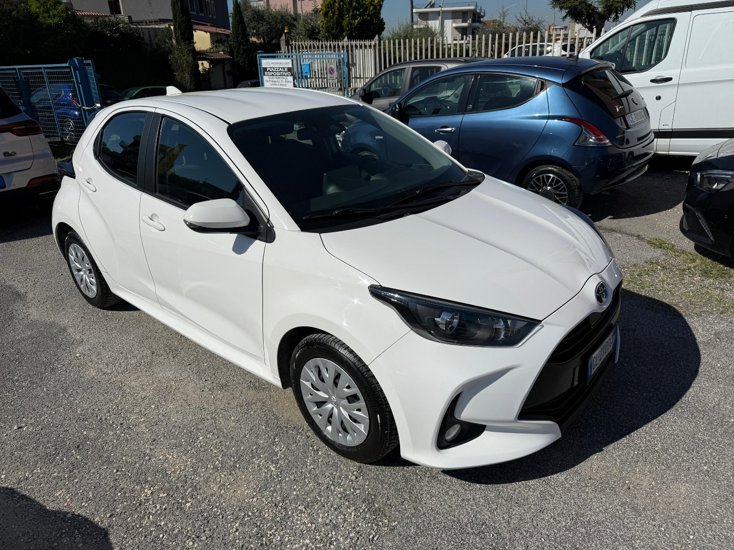 Immagine 5 - Toyota Yaris 1.5h All. Active **PRONTA CONSEGNA**