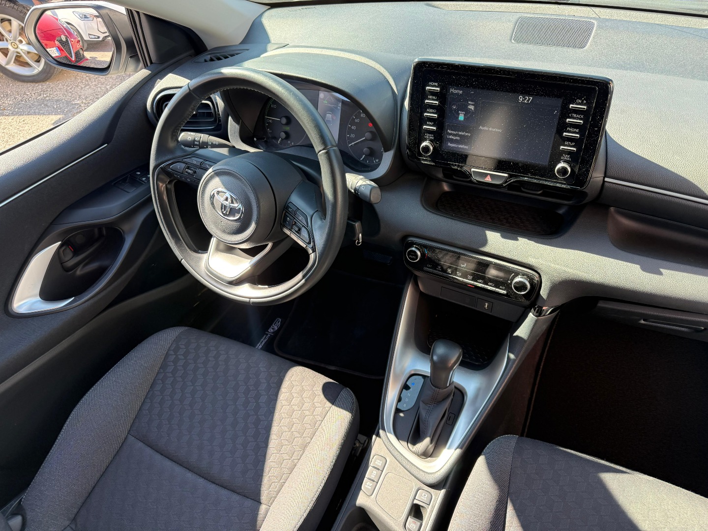 Immagine 6 - Toyota Yaris 1.5h All. Active **PRONTA CONSEGNA**