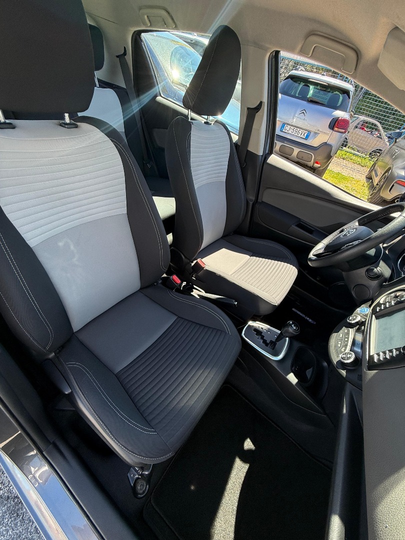 Immagine 3 - Toyota Yaris Hybrid 5posti 1.5 **Pronta Consegna**