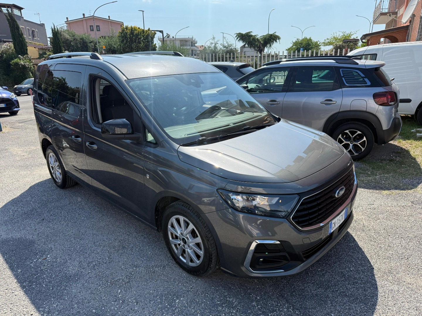 Immagine 1 - Ford Tourneo Connect 2.0 Ecoblue 122cv All.Titanium **AUTOMATICO** 7POSTI IVA ESPOSTA