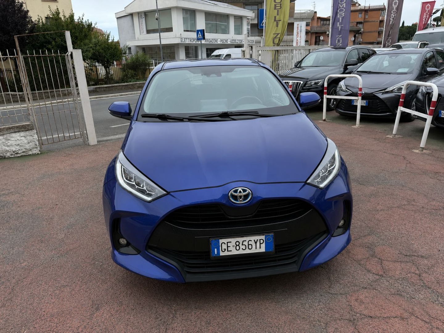 Immagine 3 - Toyota Yaris 1.5 Hybrid All. Lounge 92cv **PRONTA CONSEGNA**
