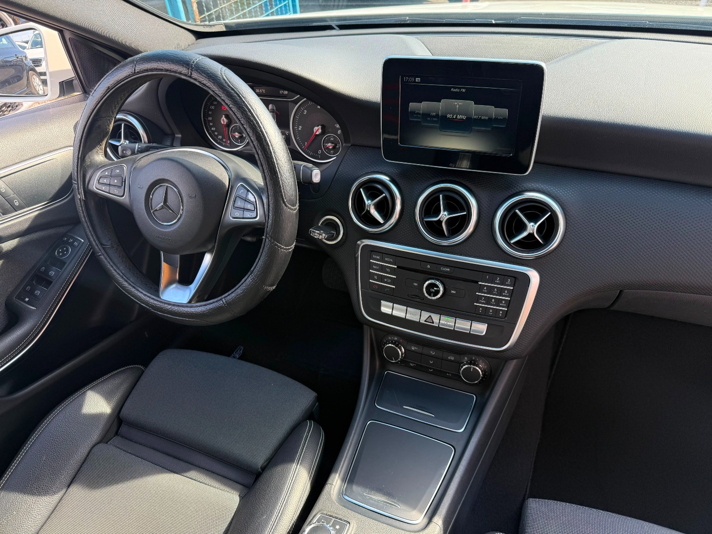 Immagine 8 - Mercedes-Benz A 180 1.5 AUTOM. **UNICO PROPRIETARIO**