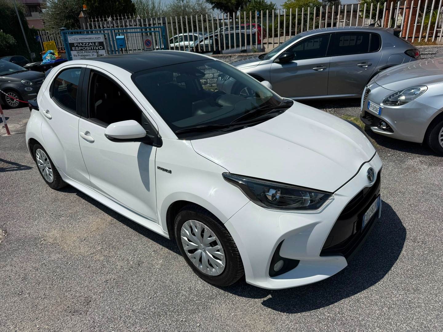 Toyota Yaris 1.5h 92cv ibrida **PRONTA CONSEGNA**