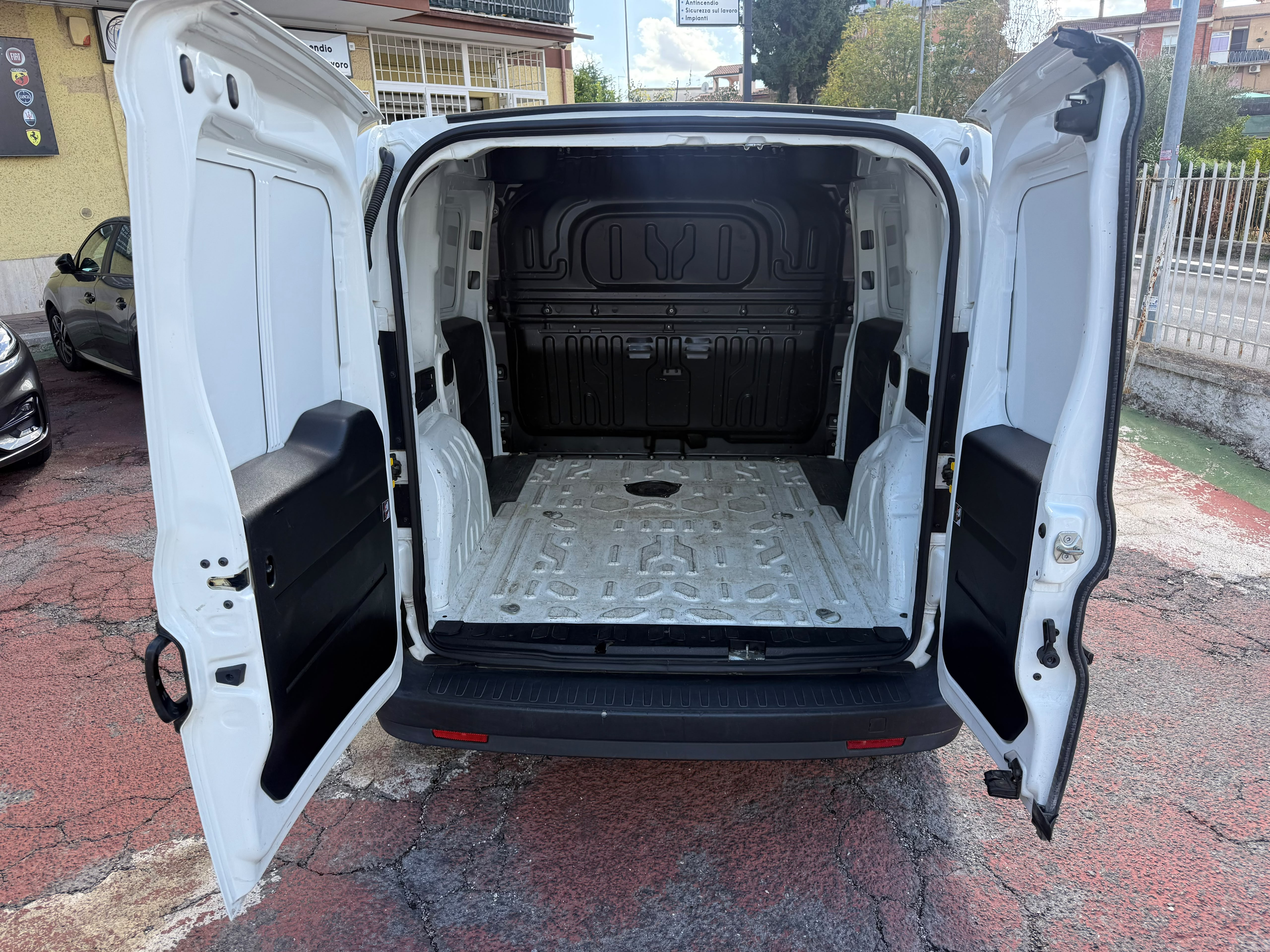 Immagine 5 - FIAT DOBLO'-68.000KM-PRONTA CONSEGNA!!
