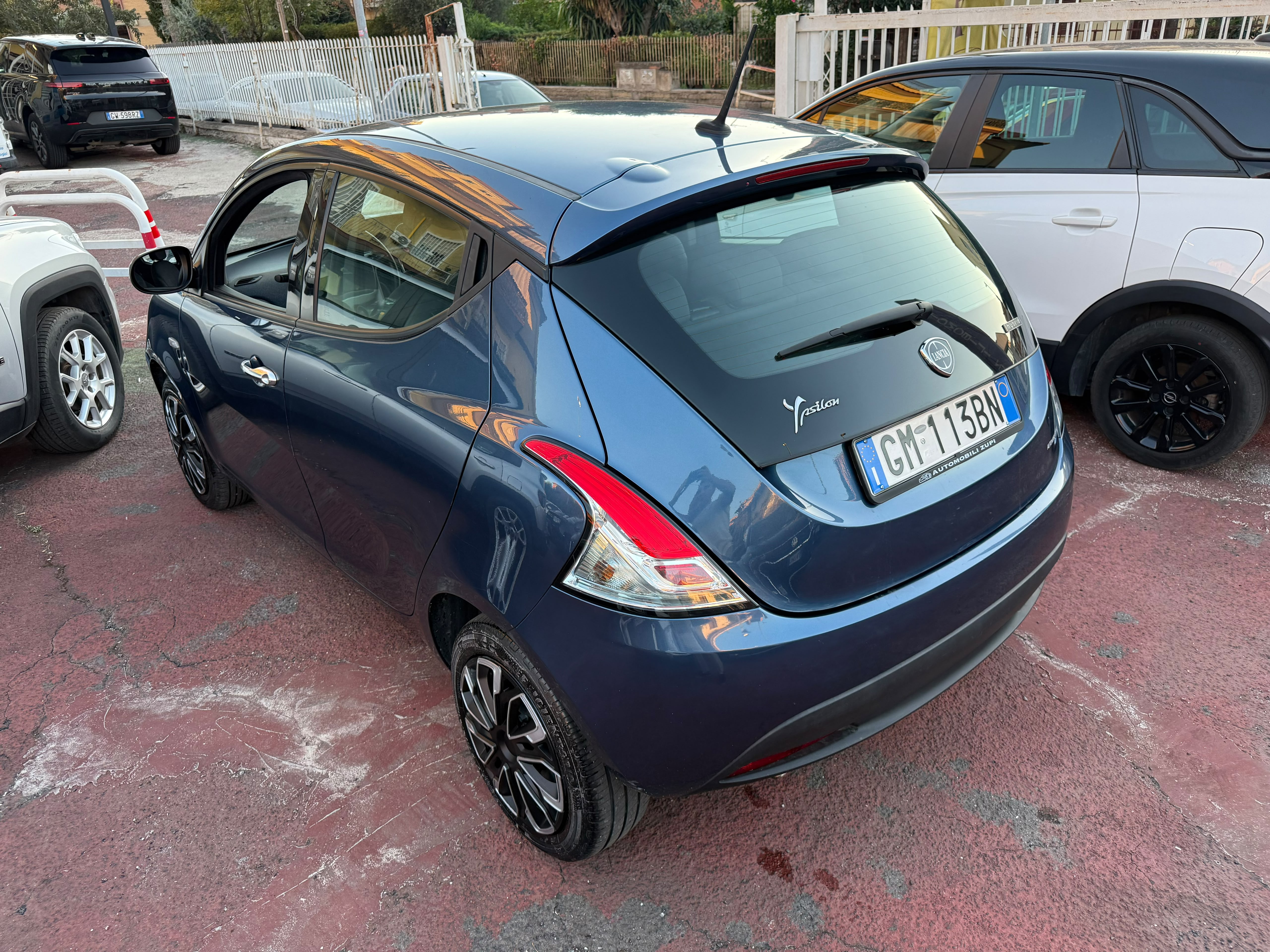 Immagine 2 - Lancia Ypsilon 1.0 Hybrid **VETTURA ITALIANA**