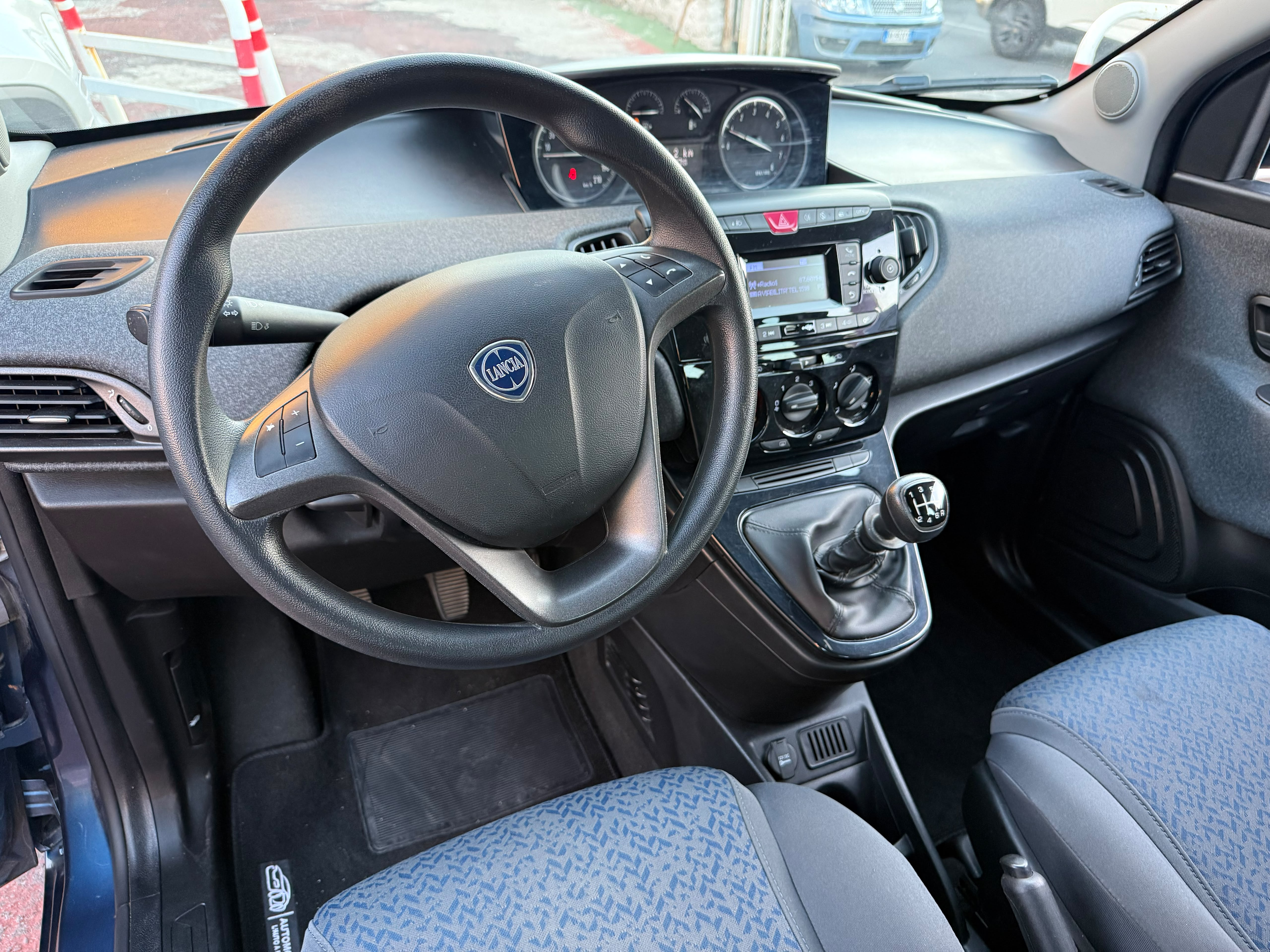 Immagine 8 - Lancia Ypsilon 1.0 Hybrid **VETTURA ITALIANA**