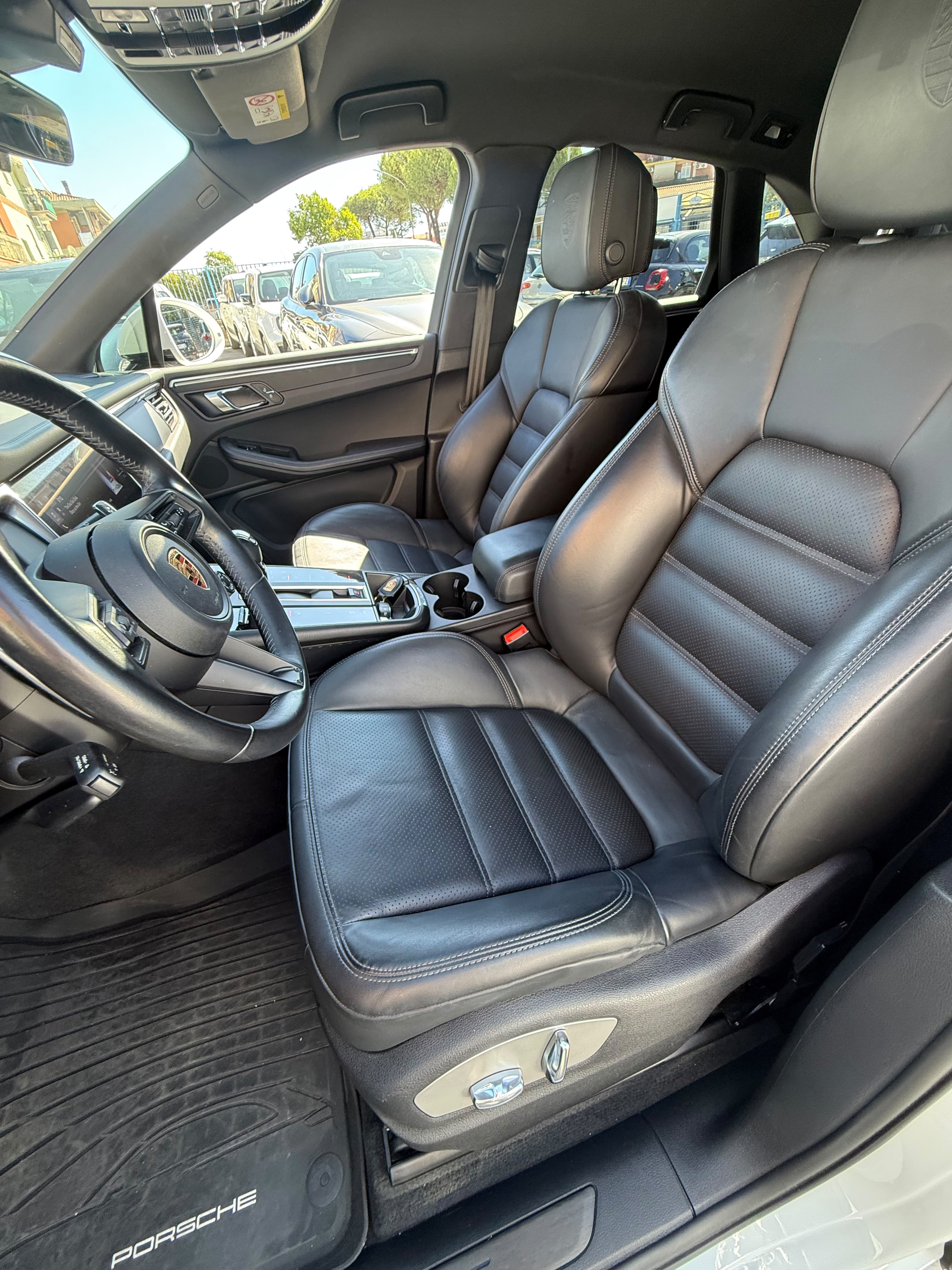 Immagine 3 - Porsche Macan T 2.0 265cv **GARANZIA PORSCHE APPROVED**