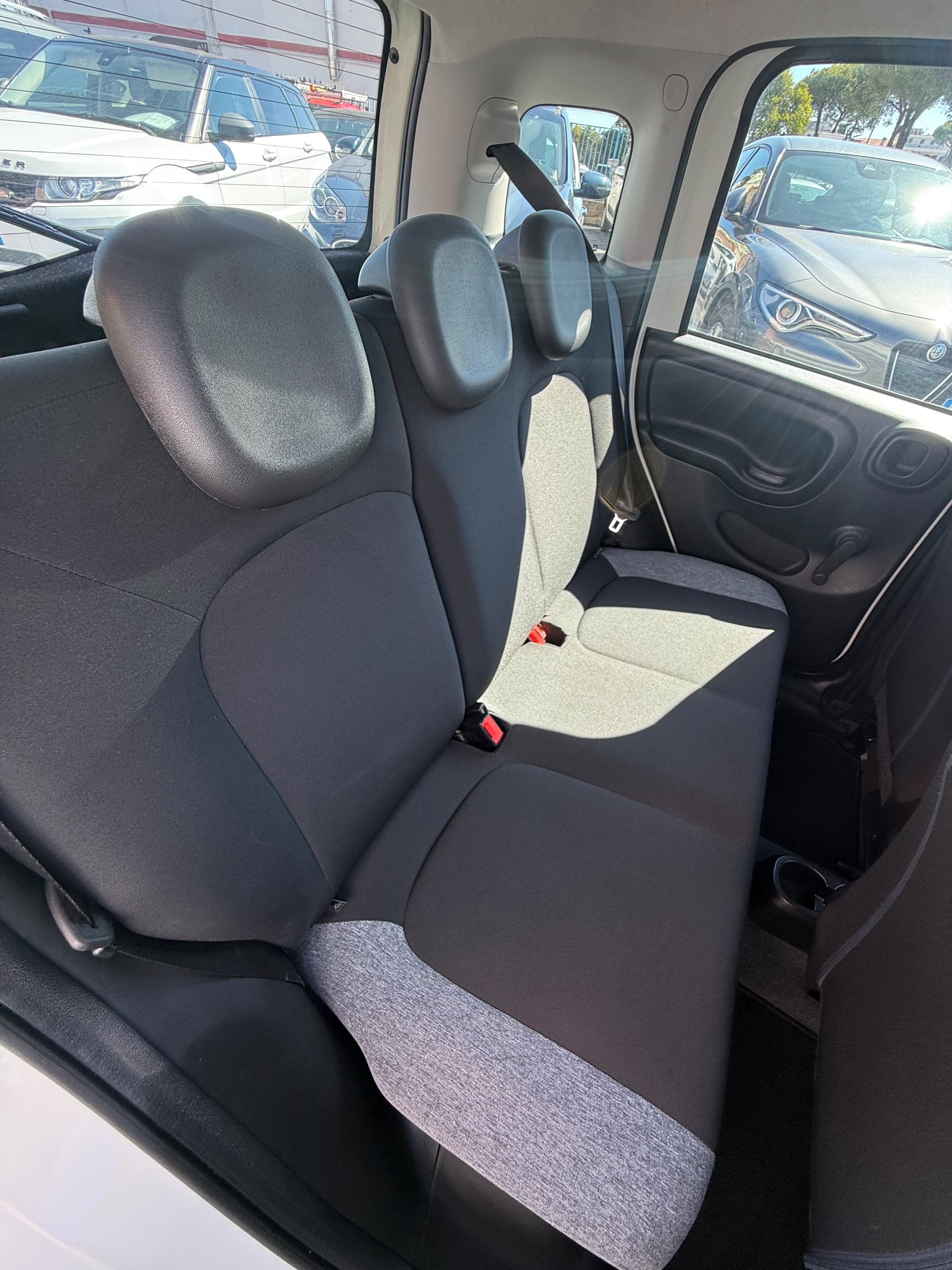 Immagine 1 - FIAT PANDA HYBRID 1.0 69 CV **35.000KM CERTIFICATI**