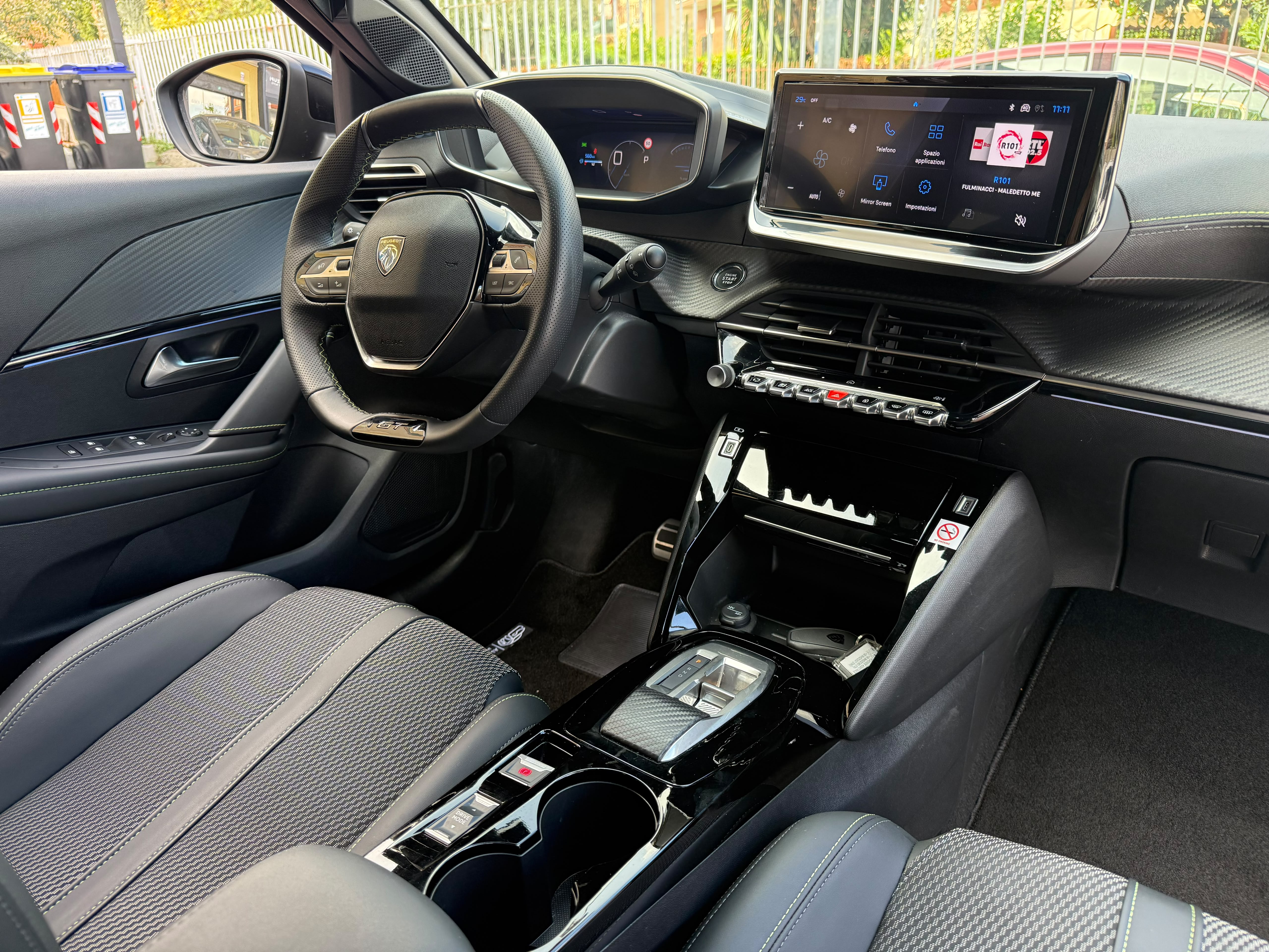 Immagine 9 - Peugeot 208 e-dcs6 All. GT