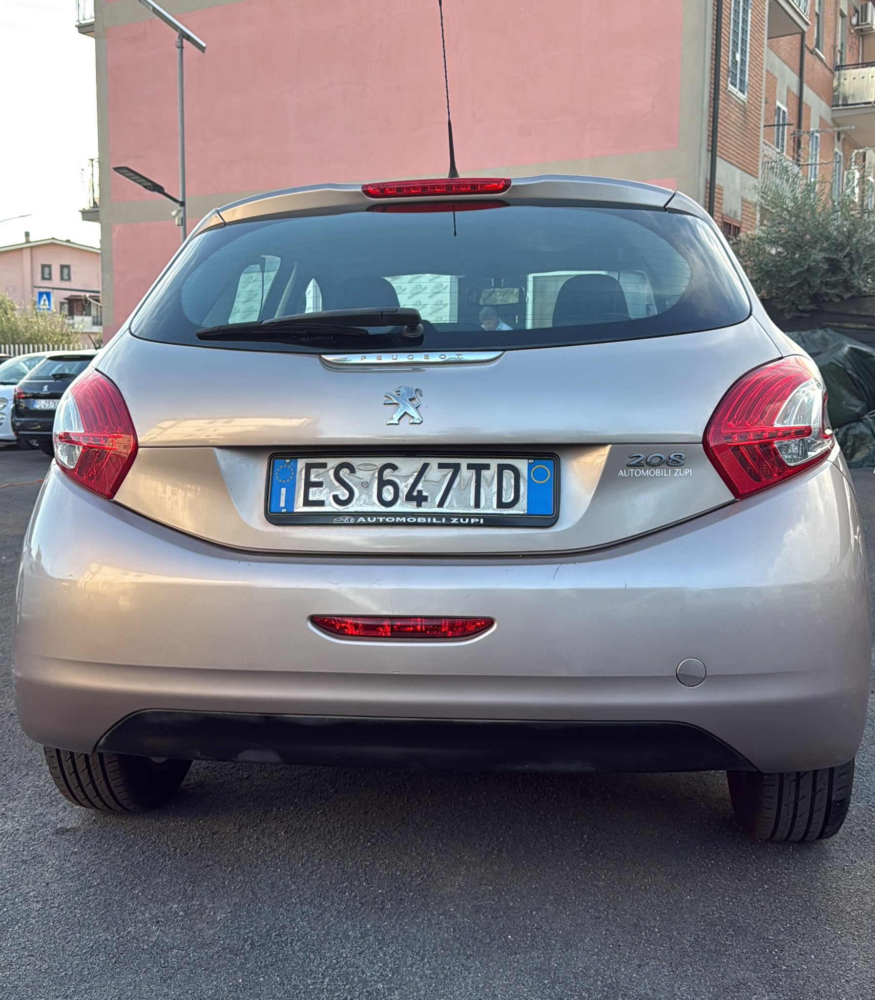 Immagine 4 - Peugeot 208 Serie Puretech 82cv Allure