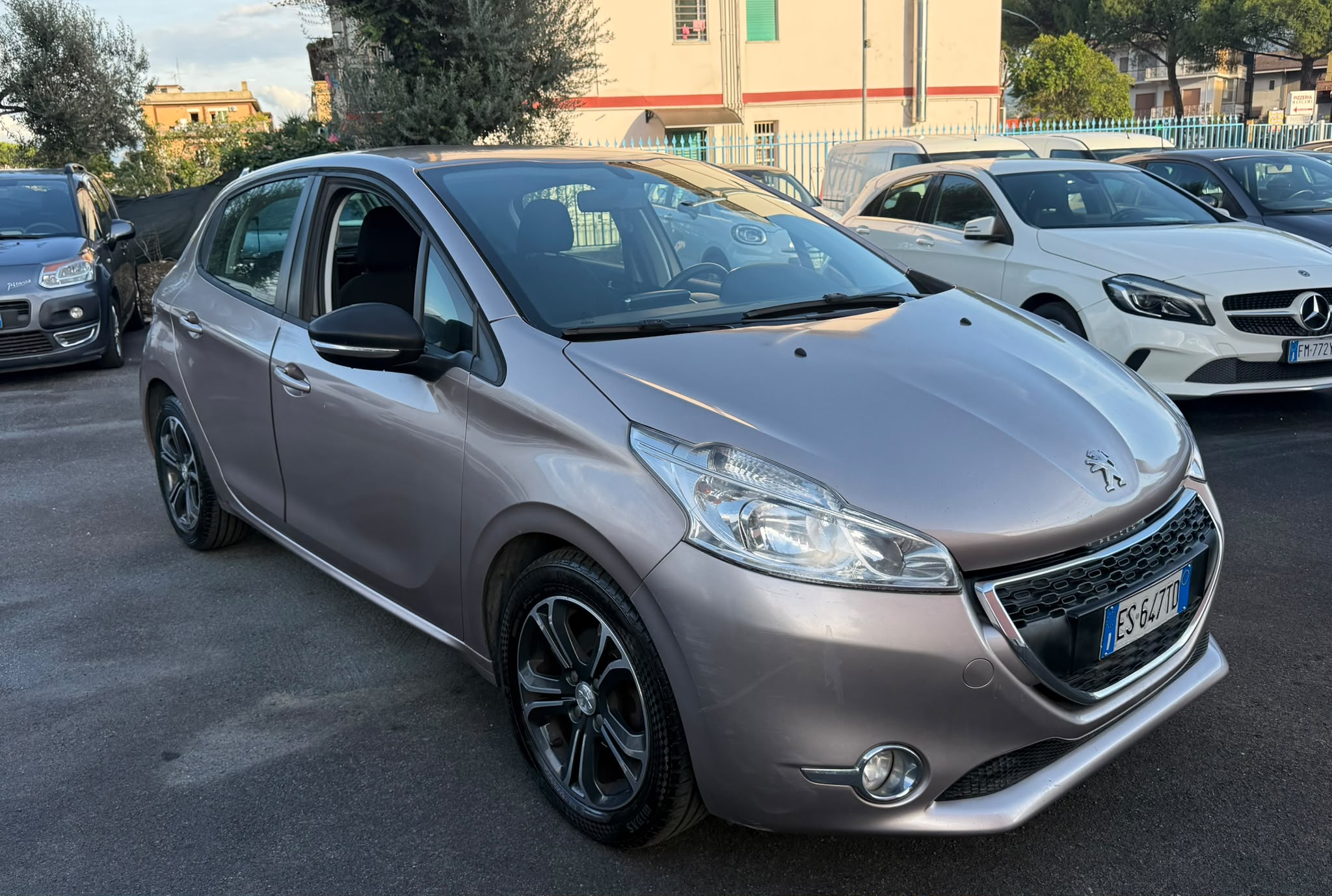 Immagine 2 - Peugeot 208 Serie Puretech 82cv Allure