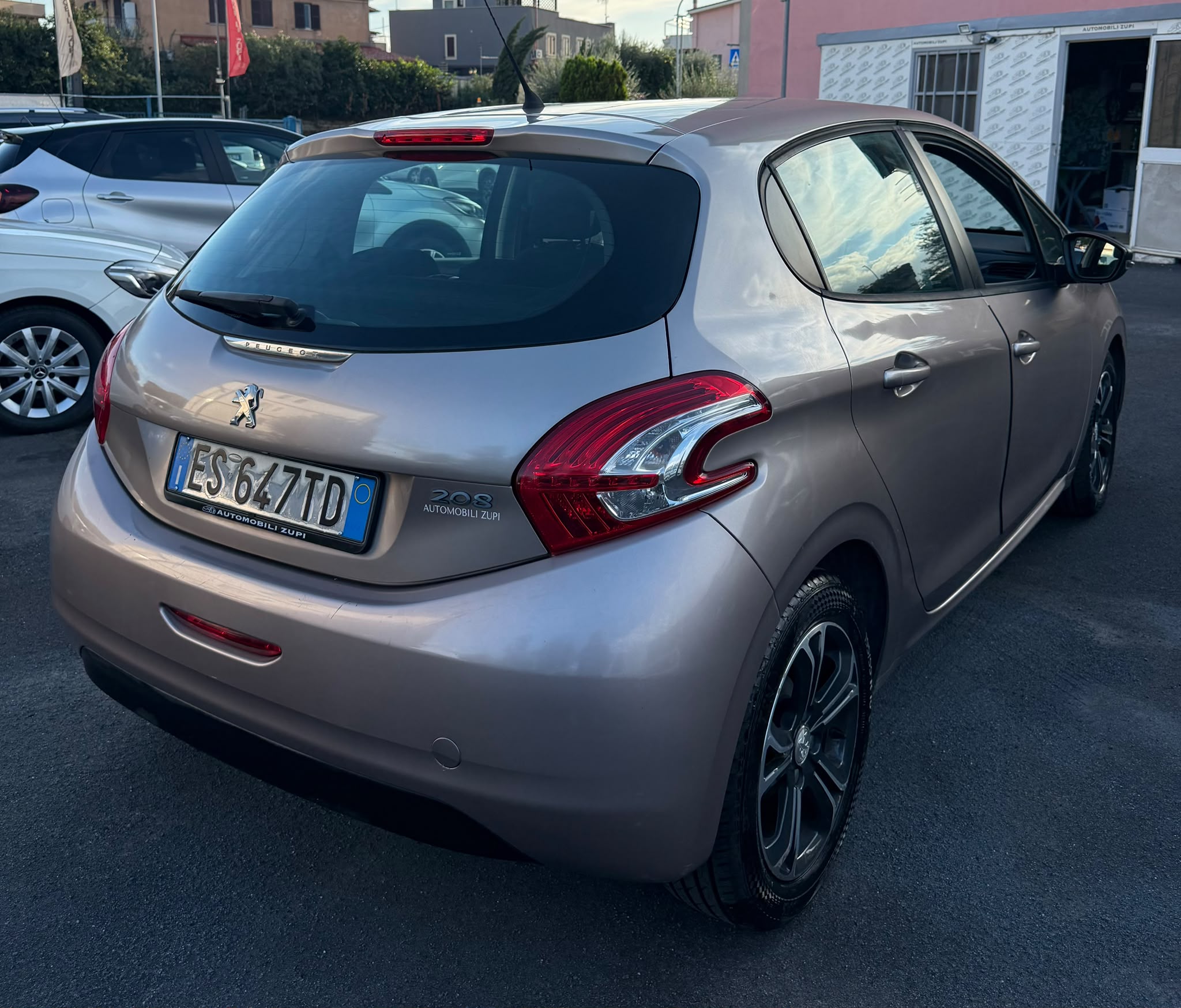 Immagine 5 - Peugeot 208 Serie Puretech 82cv Allure