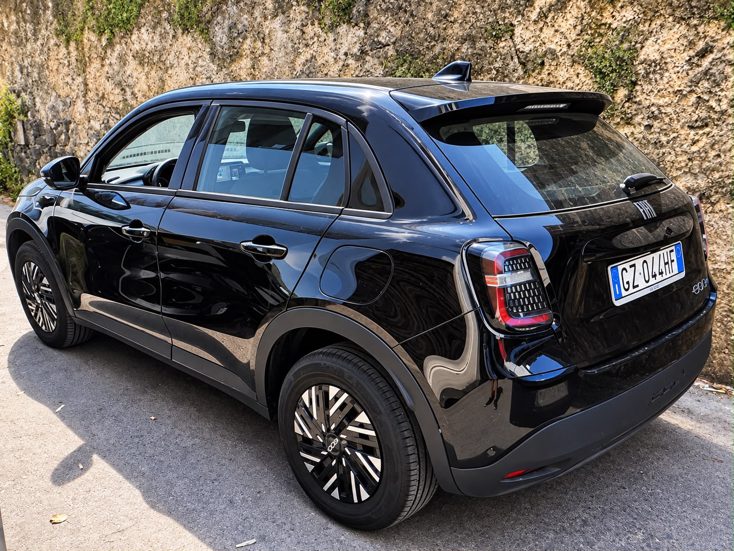 Immagine 2 - Fiat 600 Hybrid 1.2 100cv La Prima