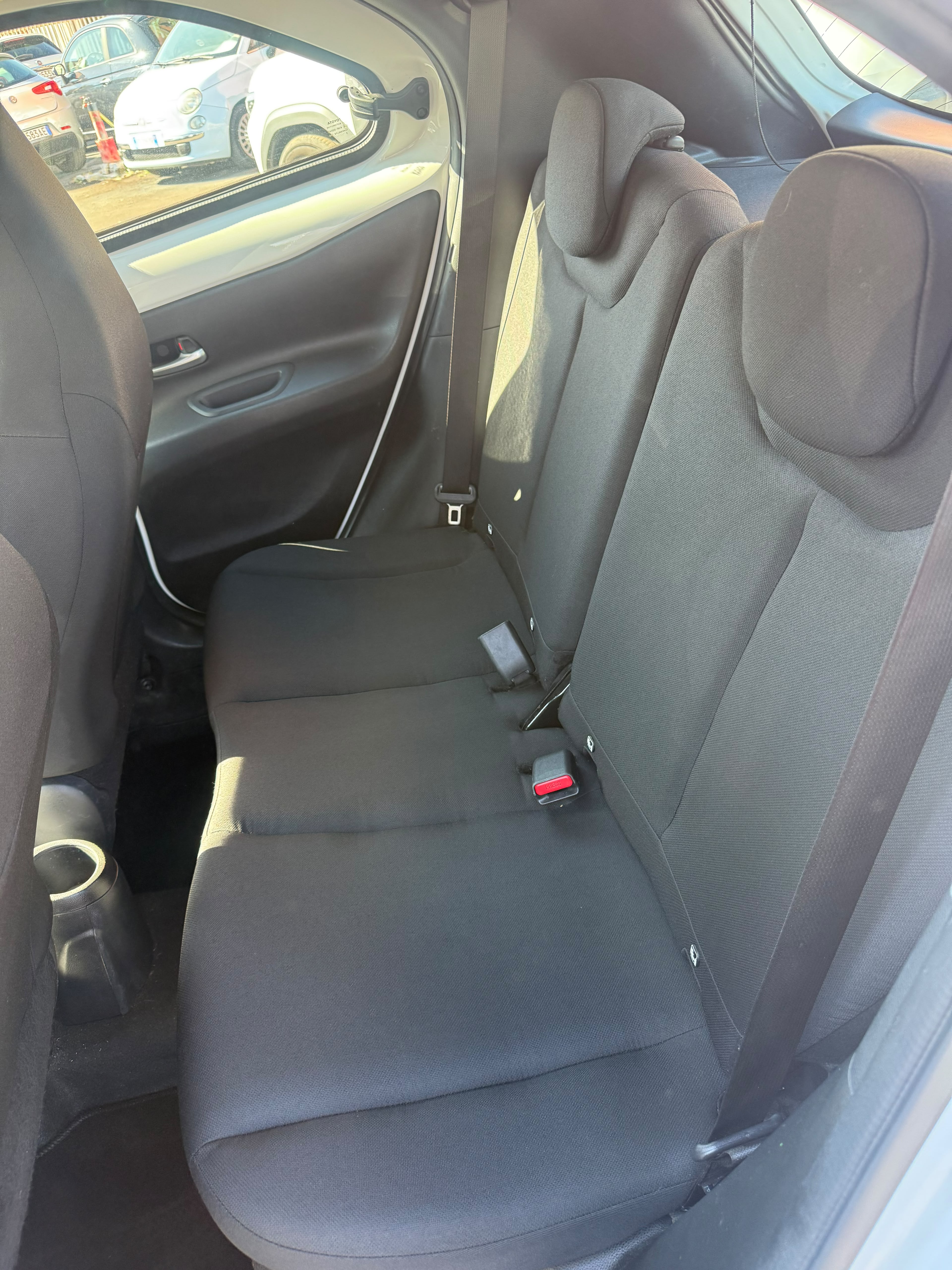 Immagine 2 - Toyota Aygo X All. Lounge 1.0 72cv