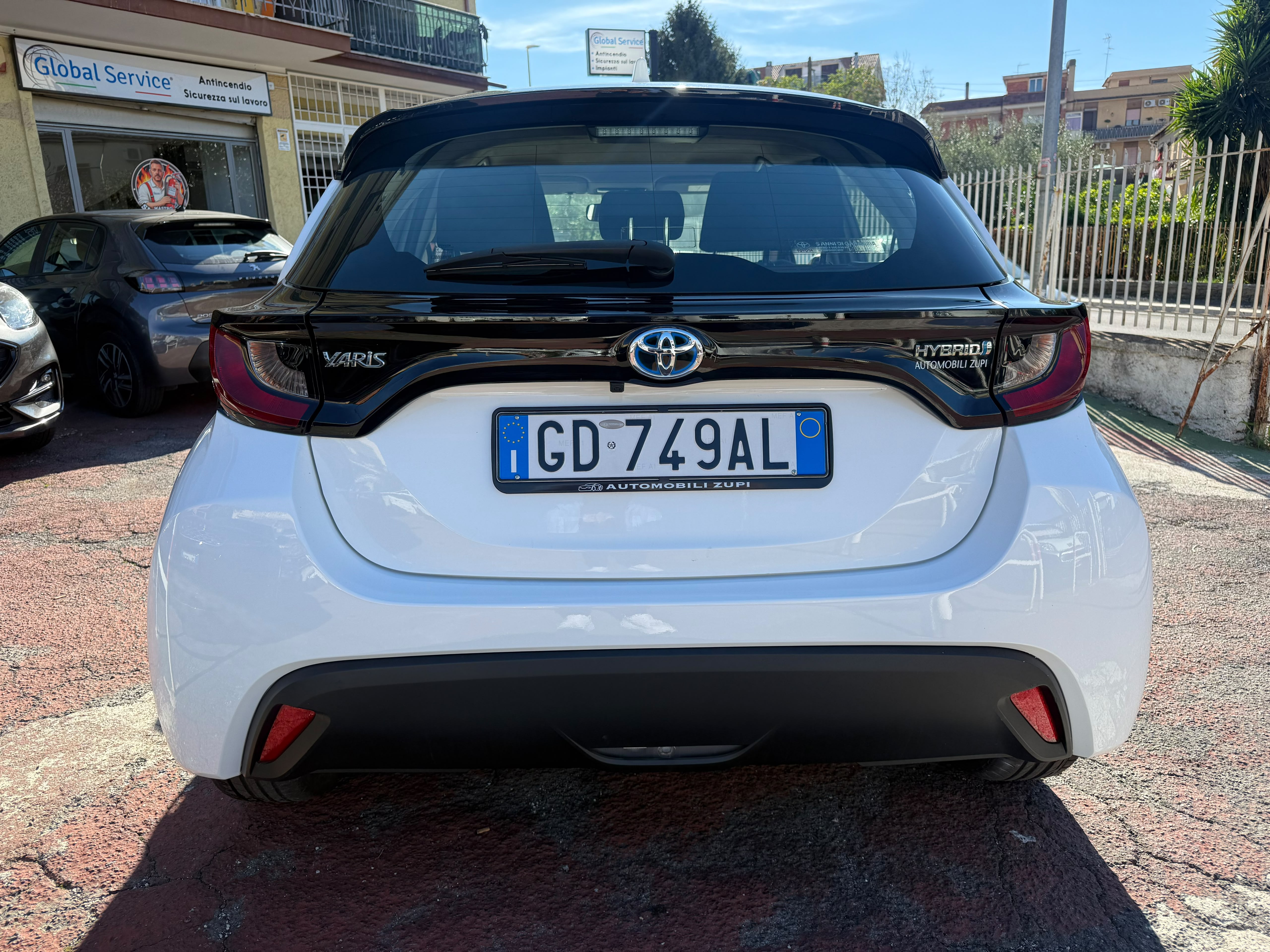 Immagine 4 - Toyota Yaris 1.5h 92cv ibrida