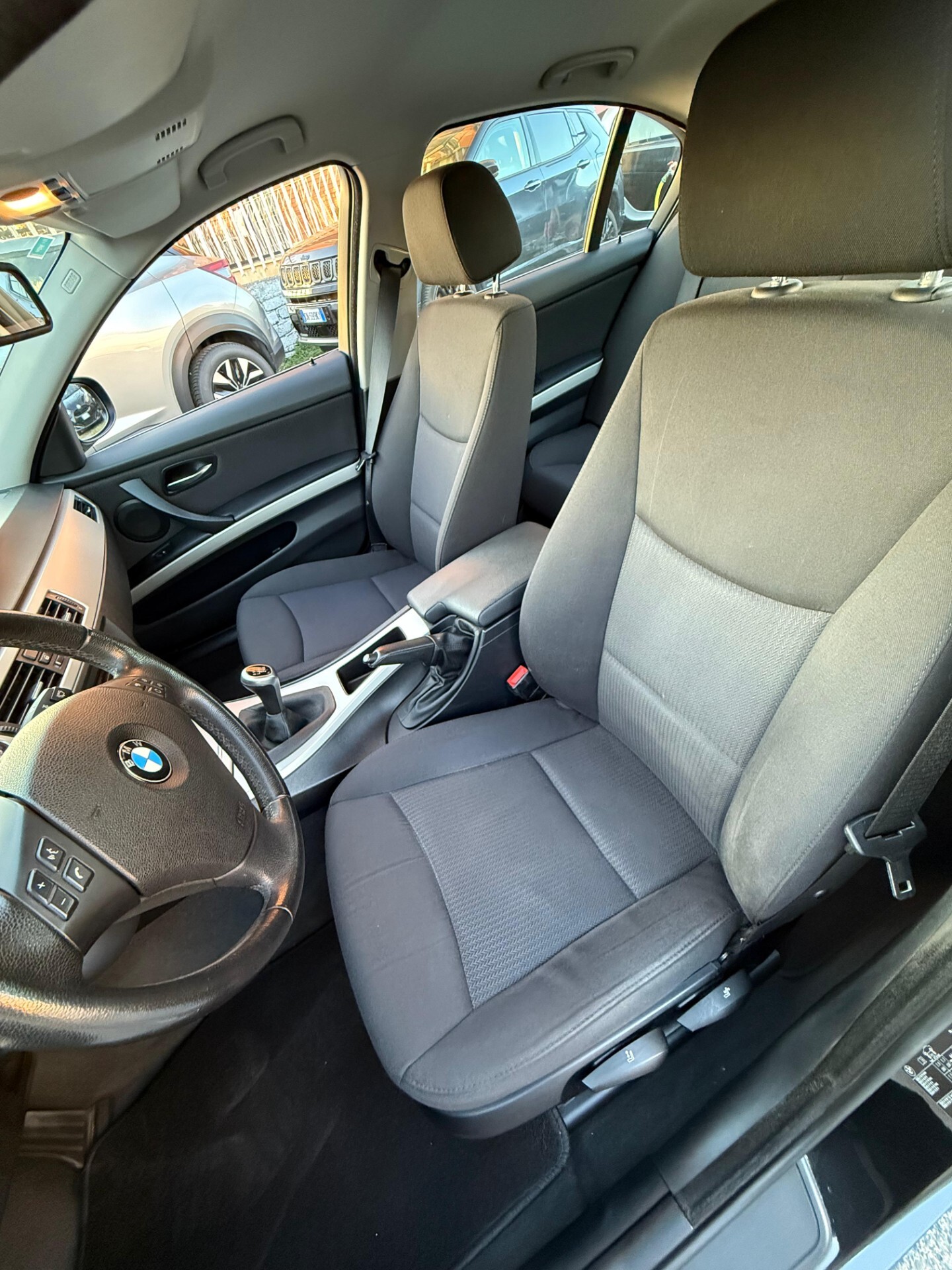 Immagine 8 - Bmw 318d SOLI 126.000KM *UNICO PROPRIETARIO*