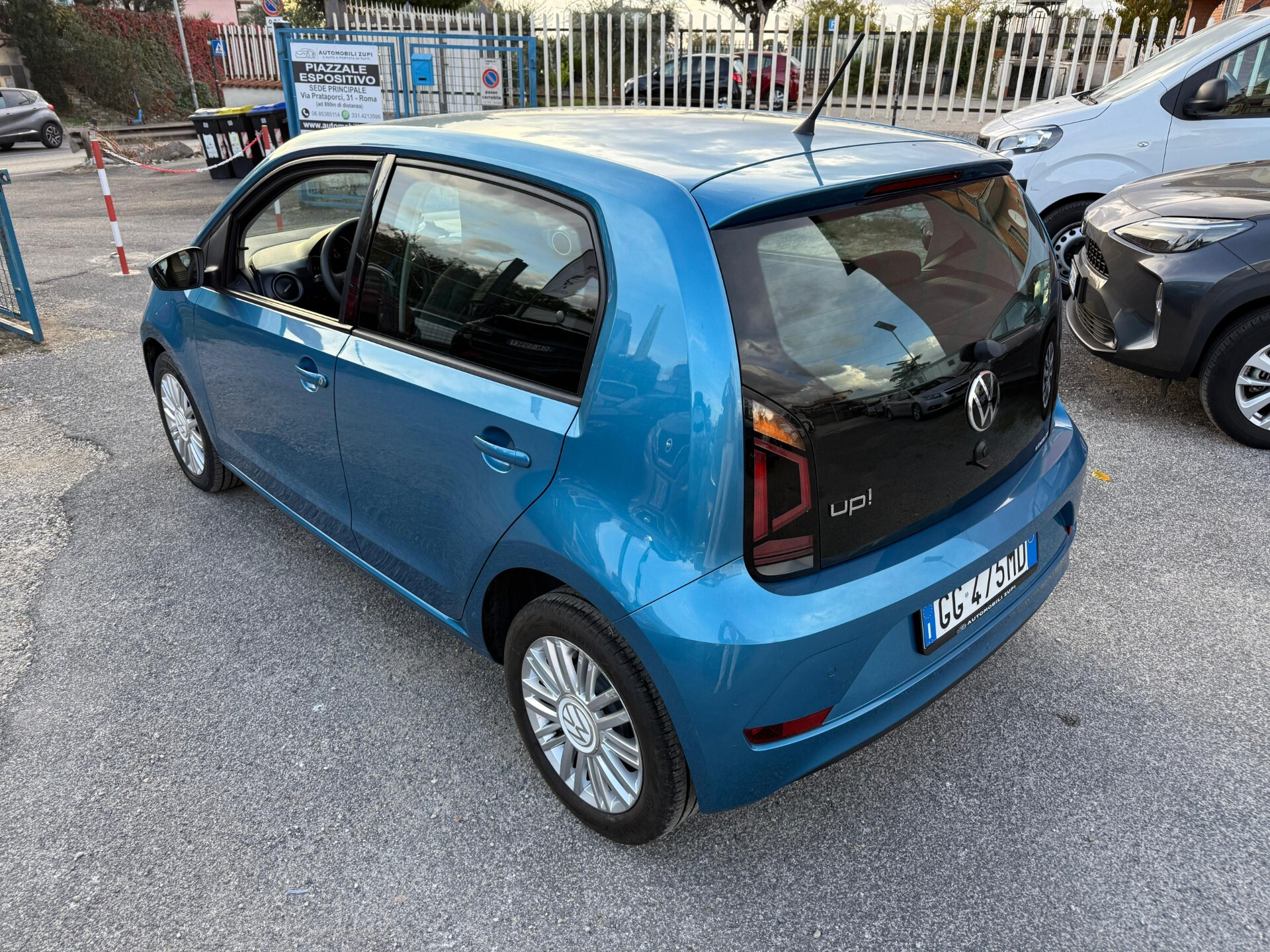 Immagine 6 - Volkswagen UP! 65cv **4 GOMME NUOVE**