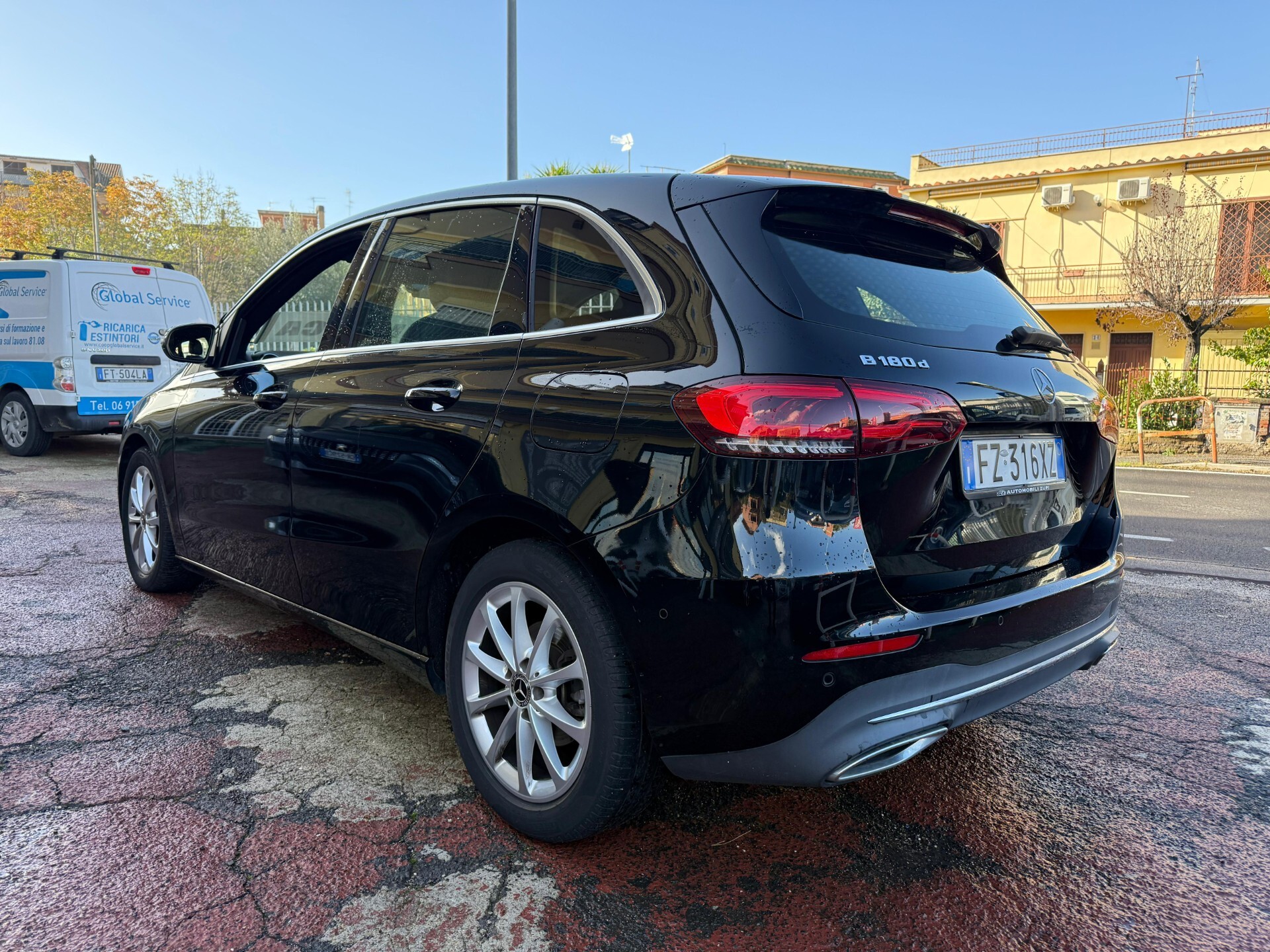 Immagine 4 - Mercedes-benz B 180d 116cv *UNICO PROPRIETARIO*