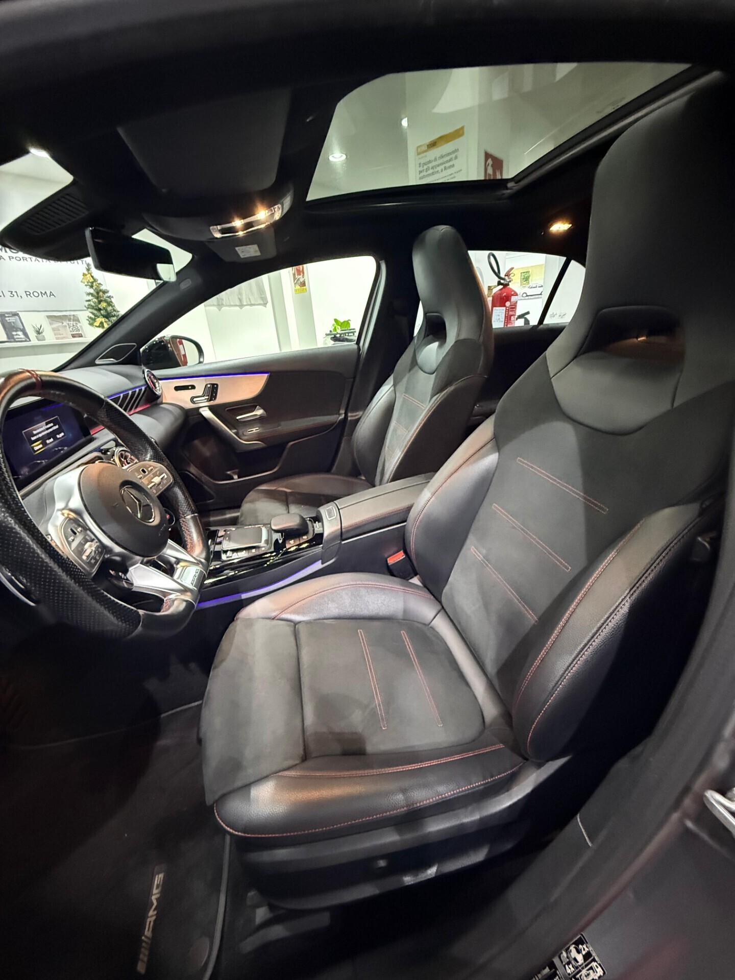 Immagine 10 - Mercedes-benz A 35 AMG *LUCI AMBIENTE*