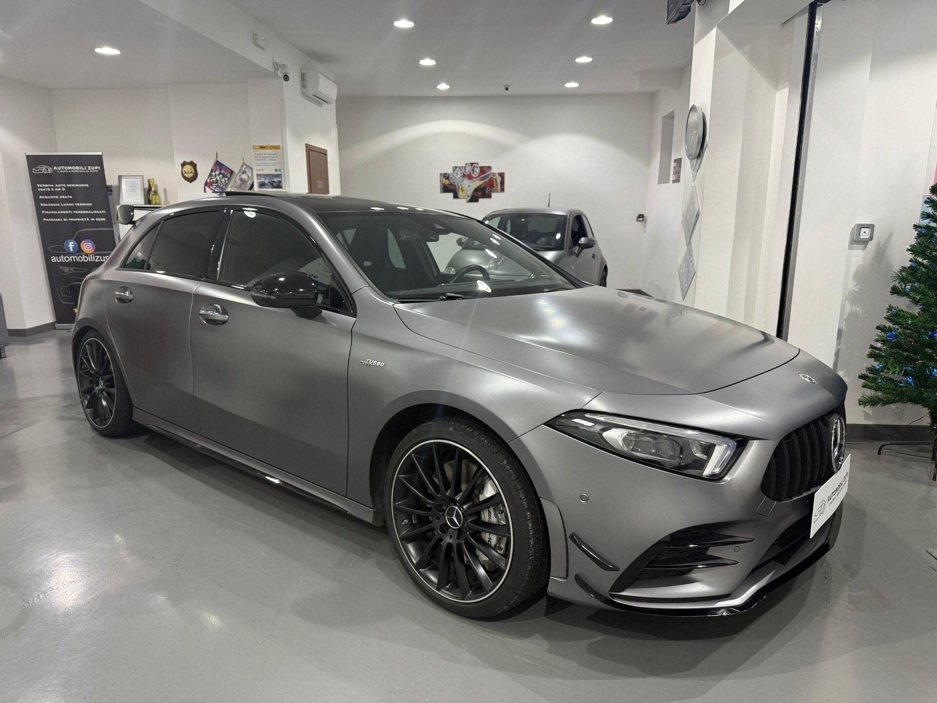 Immagine 4 - Mercedes-benz A 35 AMG *LUCI AMBIENTE*