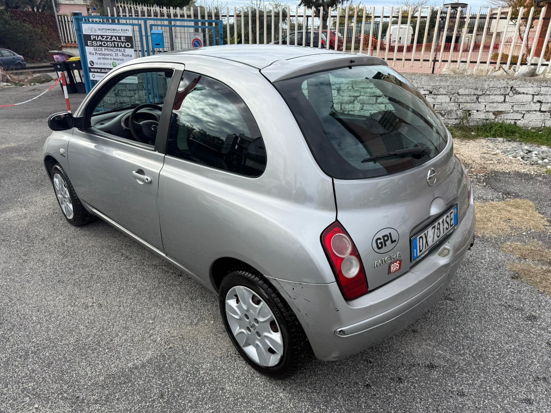 Immagine 6 - Nissan Micra 1.2 GPL