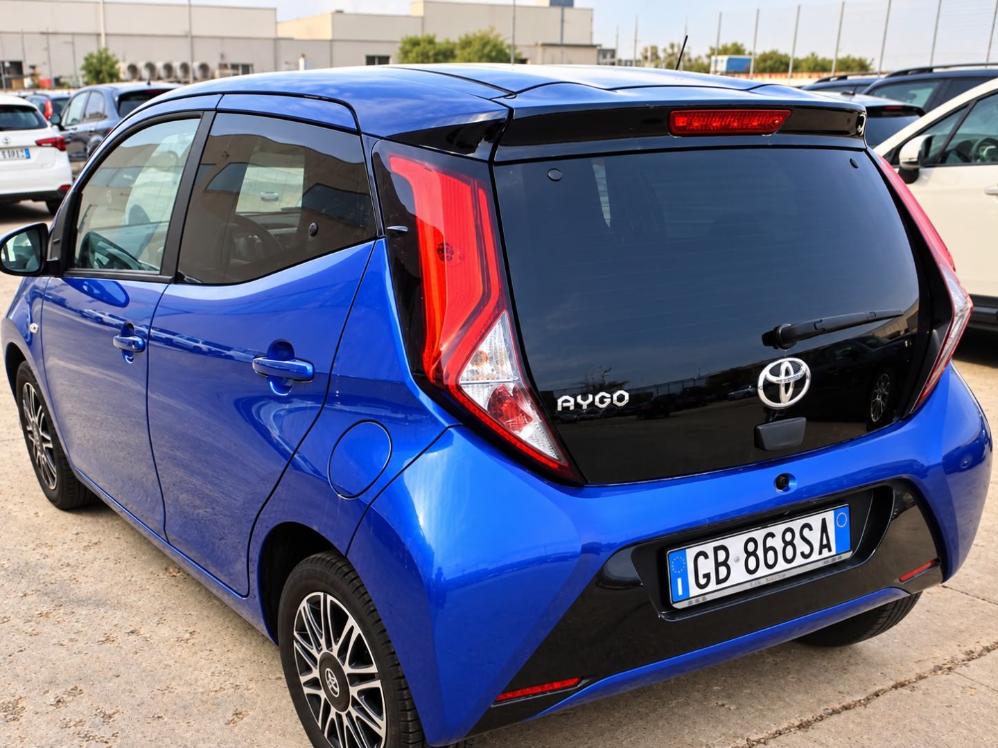 Immagine 6 - Toyota Aygo All. X-Clusiv MMT 1.0 72 CV *UNICO PROPRIETARIO*