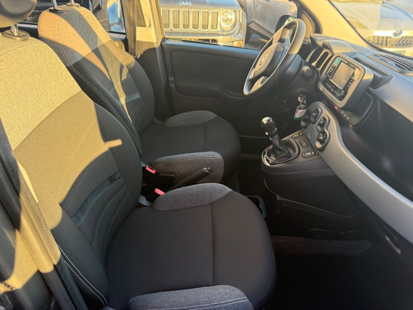 Immagine 5 - Fiat Panda HYBRID 70CV *UNICO PROPRIETARIO*