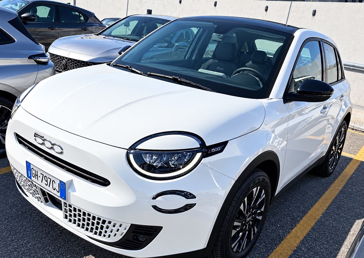 Fiat 600 Hybrid 100CV La Prima
